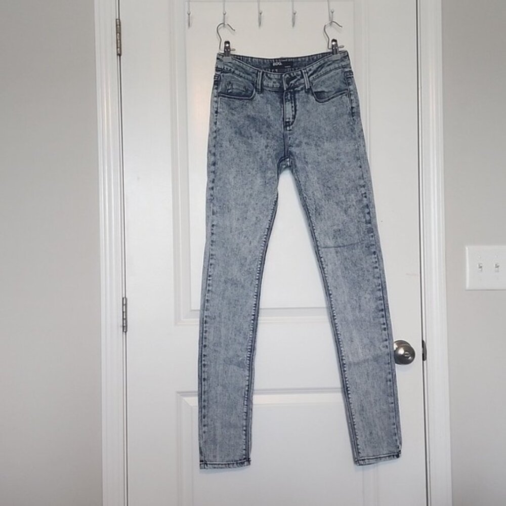 Urban Outfitters BDG Cigarrette Jeans Size 28